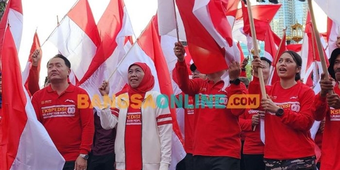 gubernur-khofifah-lepas-361-tim-ekspedisi-80-arjuno-ajak-rawat-nasionalisme