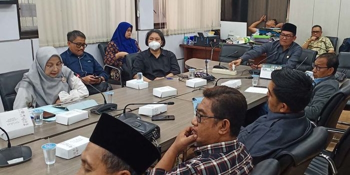 dprd-gresik-cecar-manajemen-pt-linde-indonesia-soal-kebocoran-hingga-csr