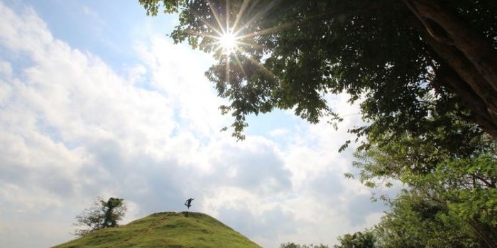 pesona-candi-abang-sleman-yogyakarta-salah-satu-lokasi-syuting-gadis-kretek