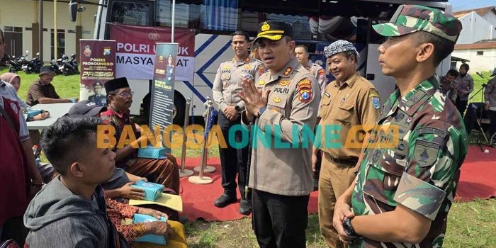tingkatkan-pelayanan-publik-polres-probolinggo-luncurkan-bus-sim-keliling