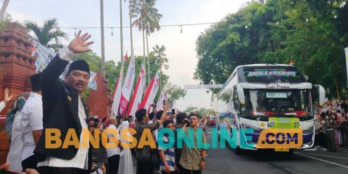 ini-pesan-bupati-nganjuk-saat-berangkatkan-376-calon-jemaah-haji