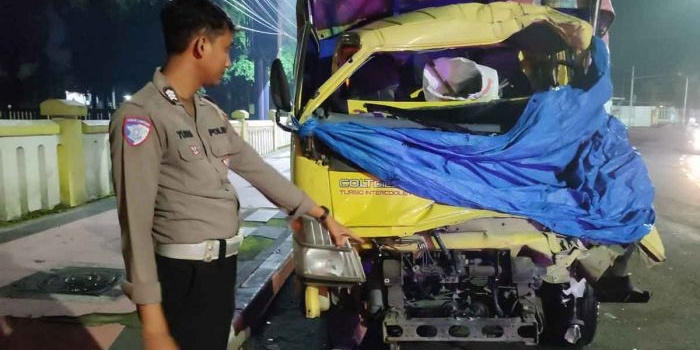pengemudi-truk-di-blitar-tewas-tertabrak-saat-ambil-tebu