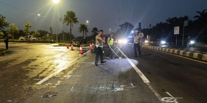 polres-pasuruan-gelar-olah-tkp-laka-maut-beruntun-di-exit-tol-purwodadi