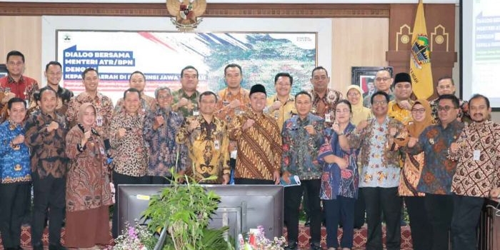 dialog-bersama-kepala-daerah-se-jawa-tengah-menteri-atrbpn-paparkan-peran-pemda