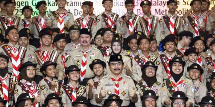 Para Pramuka foto bersama sebelum diberangkatkan ke Kuala Lumpur Malaysia.