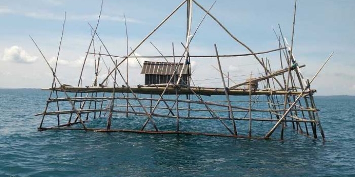 Bagan apung, rumah tangkap ikan yang ramah lingkungan.