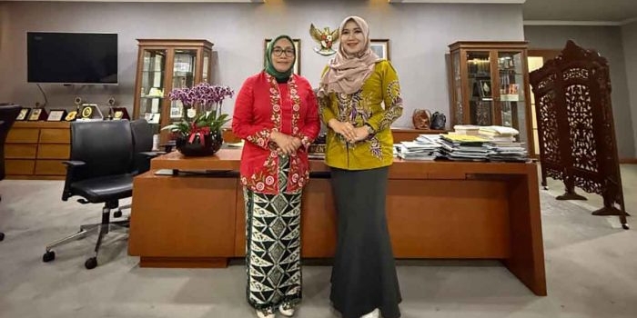 Anggota DPD RI Dapil Jatim, Lia Istifhama atau yang akrab disapa Ning Lia, saat bersama Menteri PPPA, Arifah Fauzi.