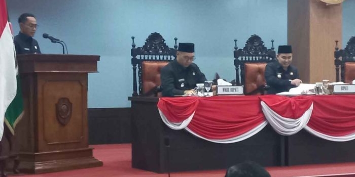dprd-kabupaten-mojokerto-setujui-raperda-p-apbd-2025-fraksi-pando-beri-catatan-kritis