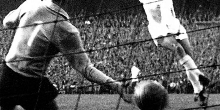 Alfredo Di Stefano tidak pernah merasakan atmosfer Piala Dunia