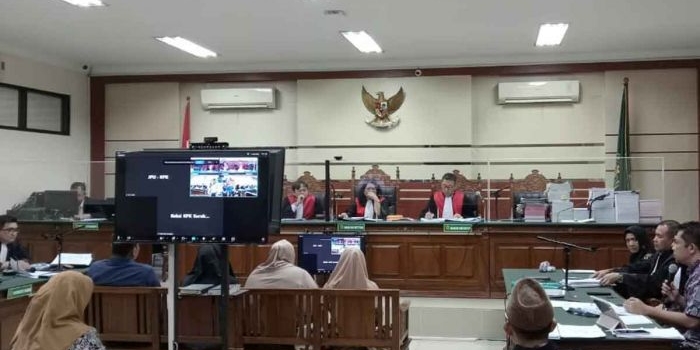 Sidang kasus pemotongan insentif ASN di BPPD Sidoarjo.