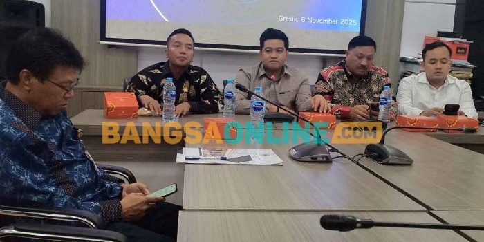 tampung-aspirasi-dan-aduan-masyarakat-dprd-gresik-luncurkan-aplikasi-e-asmara