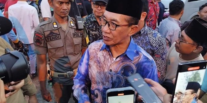 pkl-ngotot-jualan-di-area-monumen-arek-lancor-bupati-pamekasan-langsung-sidak-mereka-anarkis