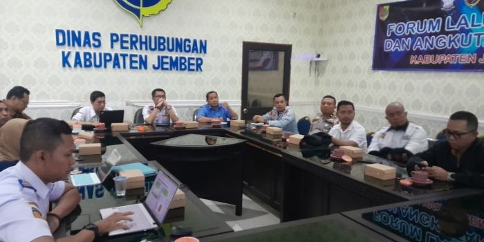 perubahan-permanen-simpang-argopuro-dishub-jember-dan-forum-llaj-sepakatkan-rekayasa-lalin-baru