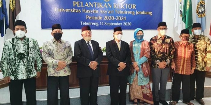 Prof. Dr. H. Haris Supratno dikukuhkan sebagai Rektor Universitas Hasyim Asy’ari (Unhasy) periode 2020-2024. foto: ist.