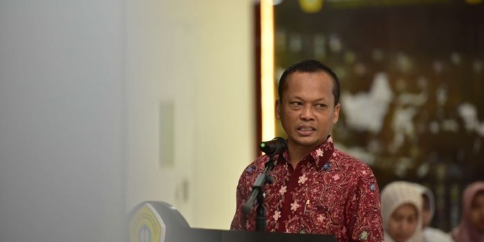 Rektor Universitas Trunojoyo Madura Dr.Safi,SH,MH 