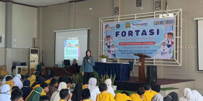 polresta-sidoarjo-edukasi-pelajar-hindari-kenakalan-remaja-dan-perundungan-lewat-media-sosial