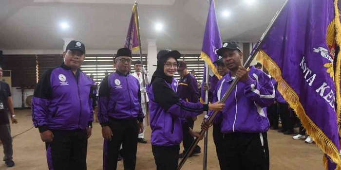 wali-kota-kediri-lepas-kontingen-porseni-mi-hingga-ma-jatim-2025-di-balai-kota