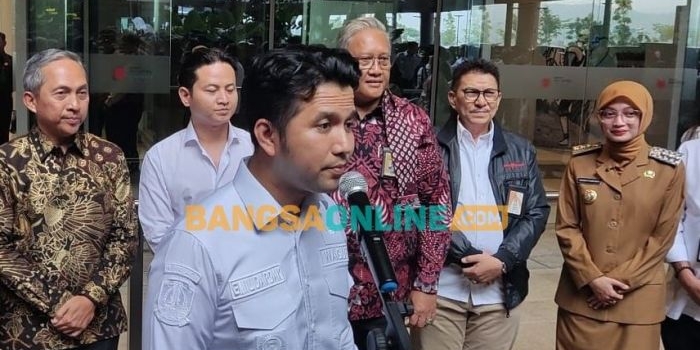 wali-kota-kediri-turut-saksikan-inagural-flight-bandara-dhoho-di-hari-pahlawan