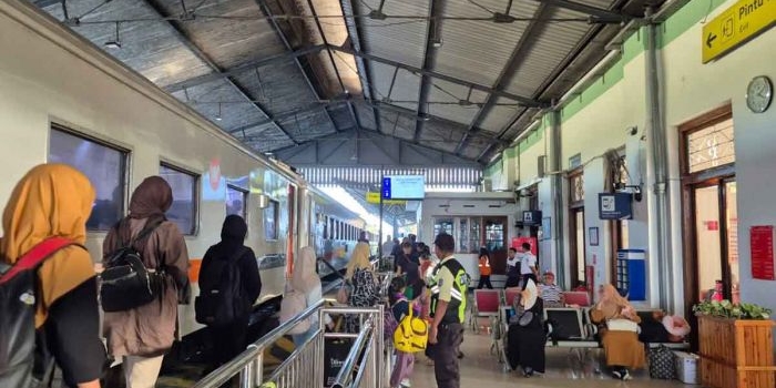 kai-daop-7-madiun-penumpang-naik-15-persen-saat-libur-sekolah