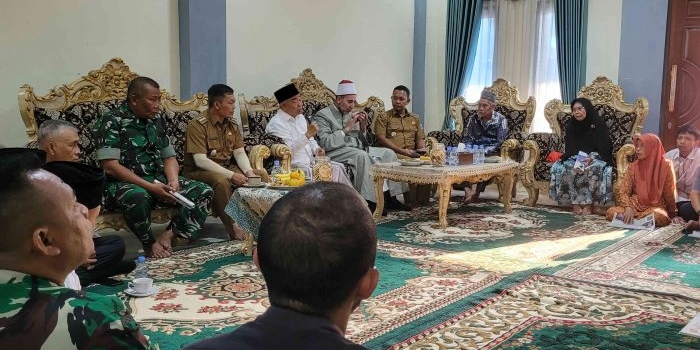 kiai-asep-gugah-kesadaran-pendidikan-warga-majalengka-sebut-1-237-santrinya-lolos-ptn-dan-ln