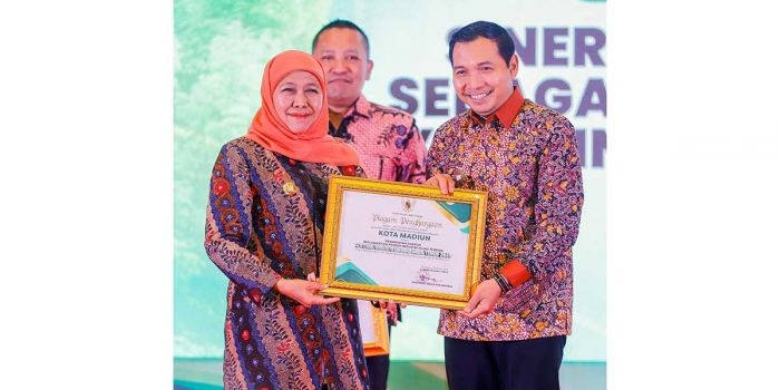 gubernur-khofifah-tunjuk-wakil-wali-kota-madiun-jadi-plt-pasca-ott-kpk