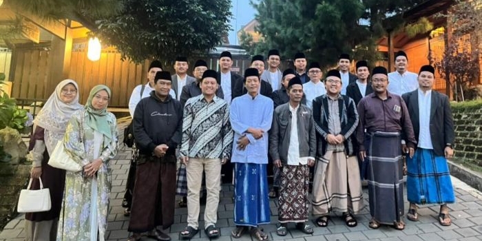 risalah-forum-kiai-muda-kempek-kerja-sama-dengan-zionis-haram-gus-yahya-harus-legowo-dipecat