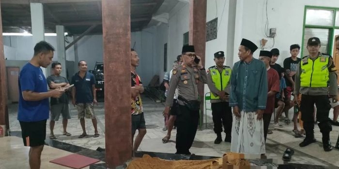 pria-asal-pacitan-ditemukan-tewas-di-serambi-musala-polres-tulungagung-lakukan-penyelidikan