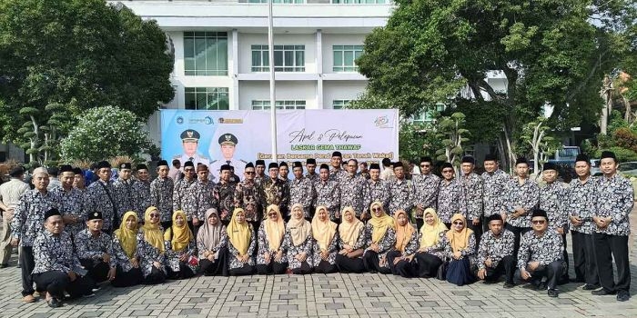 percepat-sertifikat-tanah-wakaf-bupati-lamongan-berangkatkan-200-laskar-gema-tawaf