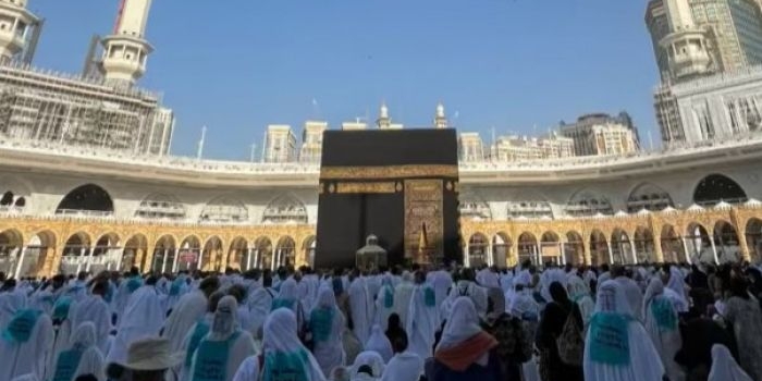 tak-boleh-pakai-parfum-bagaimana-hukum-mandi-memakai-sabun-ketika-dalam-keadaan-ihram