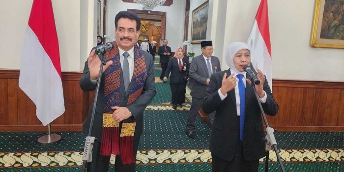 gubernur-khofifah-bahas-kerja-sama-jatim-yaman-di-grahadi