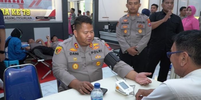 sambut-hari-bhayangkara-ke-79-polres-pasuruan-gelar-donor-darah