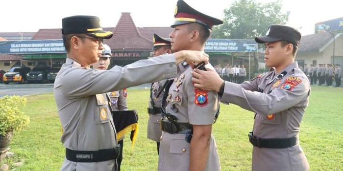 kapolres-mojokerto-kota-pimpin-sertijab-kasatlantas