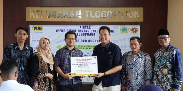 pt-pon-salurkan-beasiswa-sekolah-kejar-paket-b-c-lewat-program-pintas-di-tlogopojok