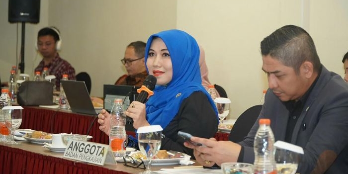 ning-lia-soroti-madrasah-di-gresik-yang-sulit-akses-bantuan-status-wakaf-jangan-jadi-penghalang