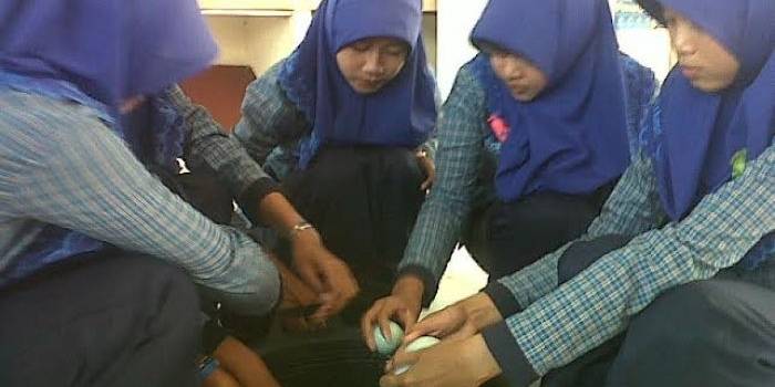 KEMBANGKAN BISNIS