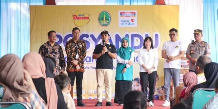 kolaborasi-pemkot-pasuruan-dan-indomaret-250-balita-terima-bansos-dan-layanan-kesehatan