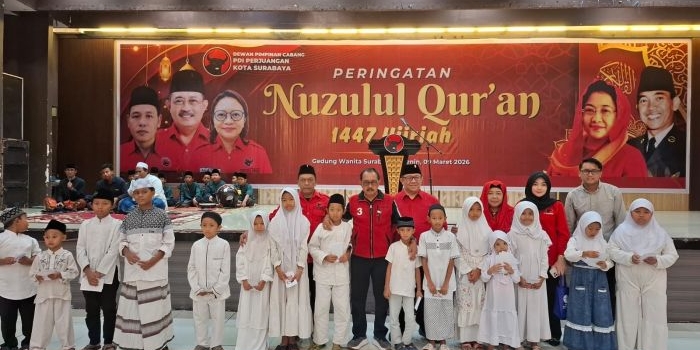pdip-surabaya-peringati-nuzulul-quran-salurkan-ribuan-bingkisan-untuk-duafa-dan-anak-yatim