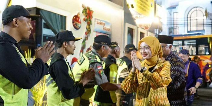 tinjau-pos-pengamanan-tahun-baru-wali-kota-kediri-apresiasi-petugas-jaga-kondusivitas
