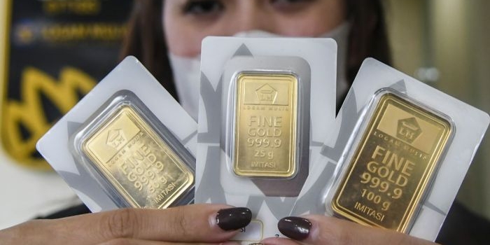 terus-merosot-harga-emas-antam-0-5-gram-hari-ini-rp1-jutaan