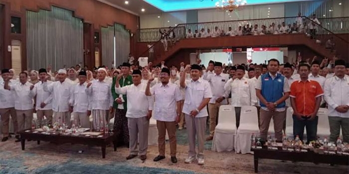 Rapim DPC Gerindra Pasuruan yang memutuskan H. M. Rusdi Sutejo untuk maju sebagai Calon Bupati Pasuruan.