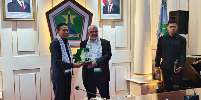 wali-kota-malang-tegaskan-dukungan-untuk-palestina-salurkan-donasi-dan-siapkan-ruang-pendidikan