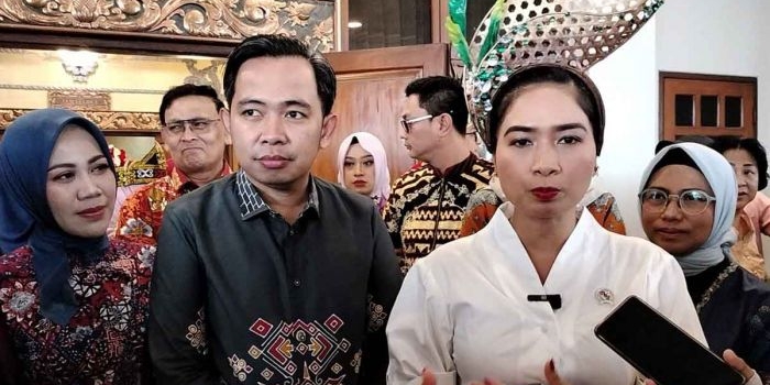 grand-carnival-jfc-2025-sukses-digelar-wamenparekraf-apresiasi-semangat-dan-konsistensi-jember