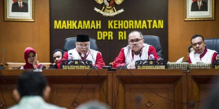 Mahkamah Kehormatan Dewan (MKD) DPR RI saat meminta keterangan terkait kasus perpanjangan PT Freeport Indonesia.