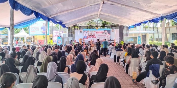 Para mahasiswa yang mengikuti kegiatan Gerakan Cerdas Memilih di Kampus UNP Kediri. Foto: Ist.