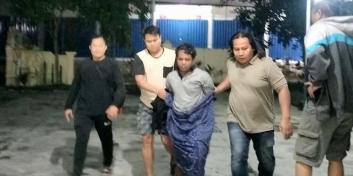 pemuda-di-tambelangan-sampang-ditangkap-usai-curi-16-karung-gabah-dan-beras