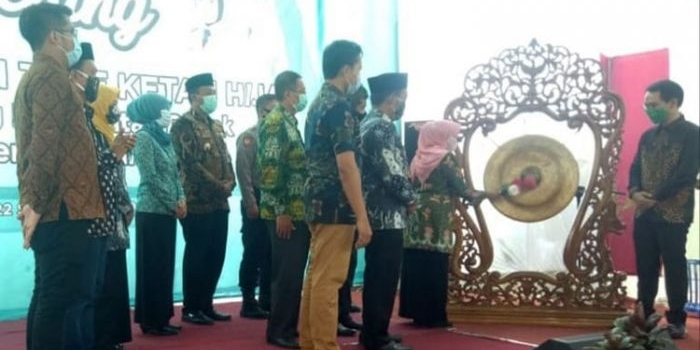 Bupati Jombang Launcing Sentra Industri Tape Ketan Hijau Desa Kadawung. (foto: ist).