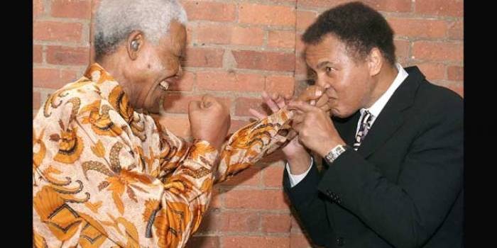 Muhammad Ali bersama Nelson Mandela. foto: standart.co