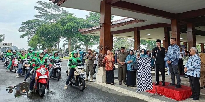 tp-pkk-dan-pemkab-blitar-gandeng-cv-prima-salurkan-15-ton-ikan-nila-untuk-masyarakat-rentan