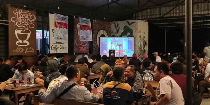 debat-publik-pertama-pilkada-nganjuk-2024-relawan-paslon-nomor-urut-1-gelar-nobar