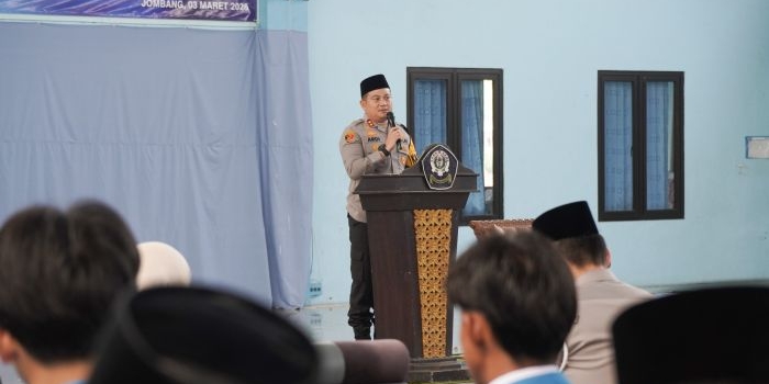 kapolres-jombang-bekali-500-pelajar-penguatan-karakter-ajak-songsong-indonesia-emas